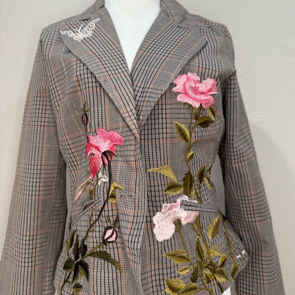 Floral Embroidered Women's Blazer